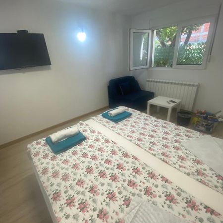 Garden Apartmani 3 Belgrado Exterior foto